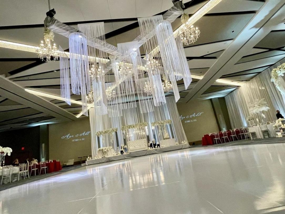 White-Floor-Wrap